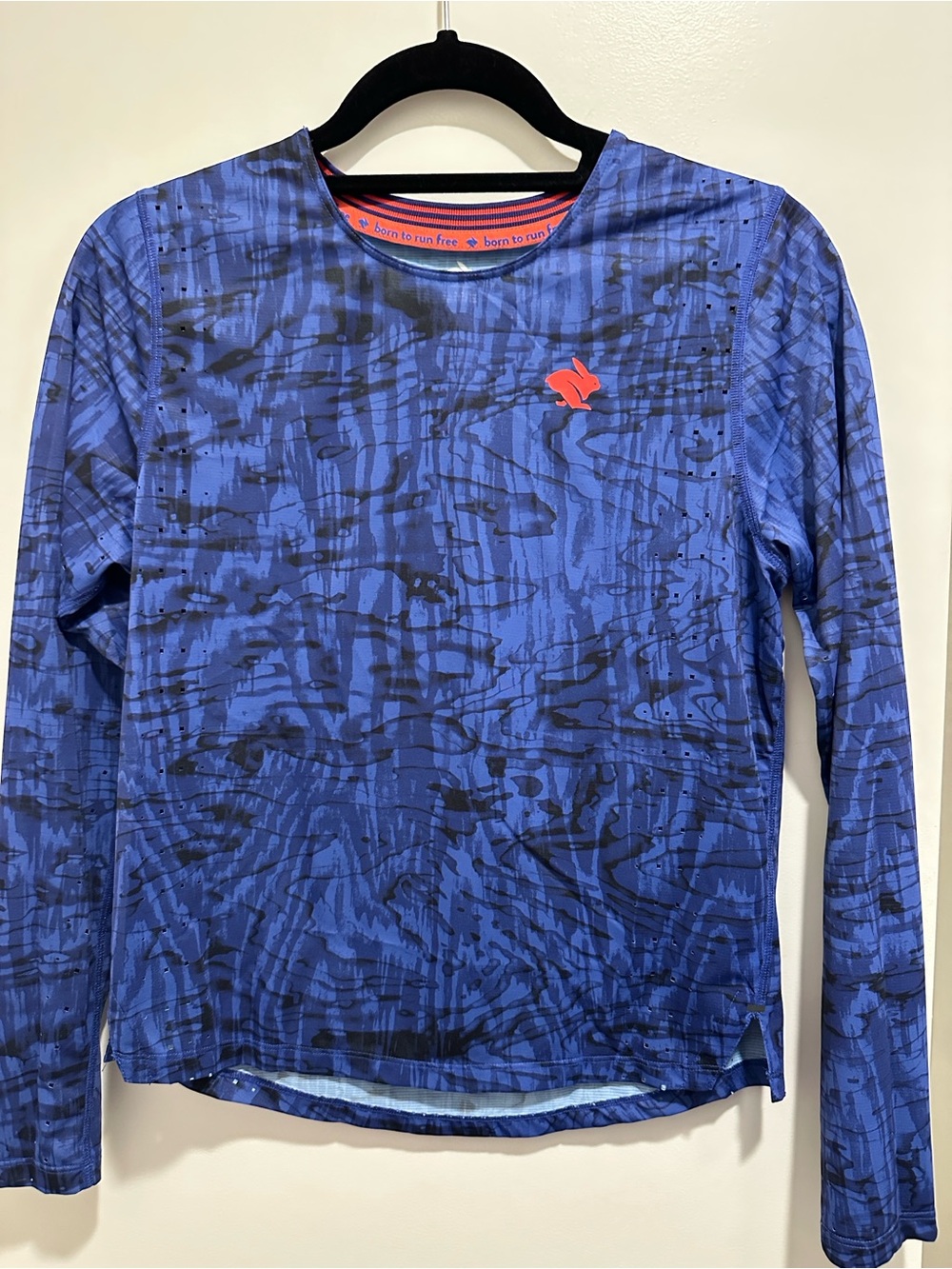 Rabbit Born to Run Free Blue Graphic Athletic Shirt